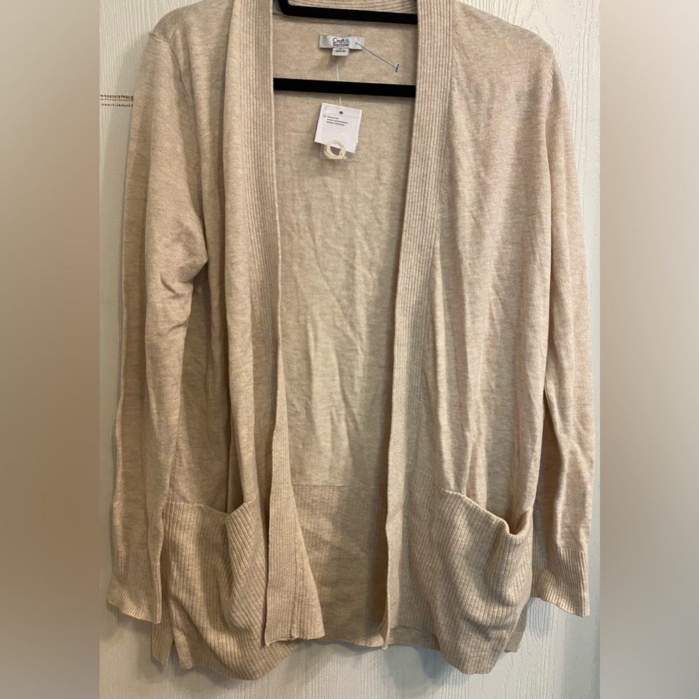 Cardigan with pockets